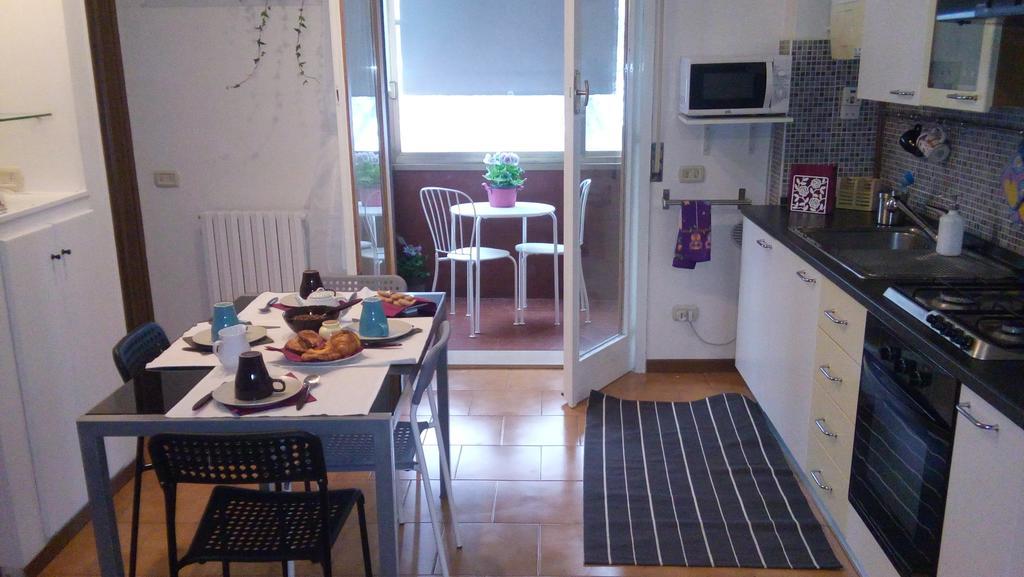 Casa Vacanze Orchidea Parma Habitación foto